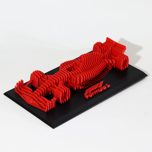 Escultura Auto F1 por Capas